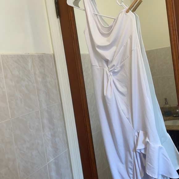 ❗️SALE❗️One Shoulder Sleeveless Side Split Dress - Picture 5 of 6